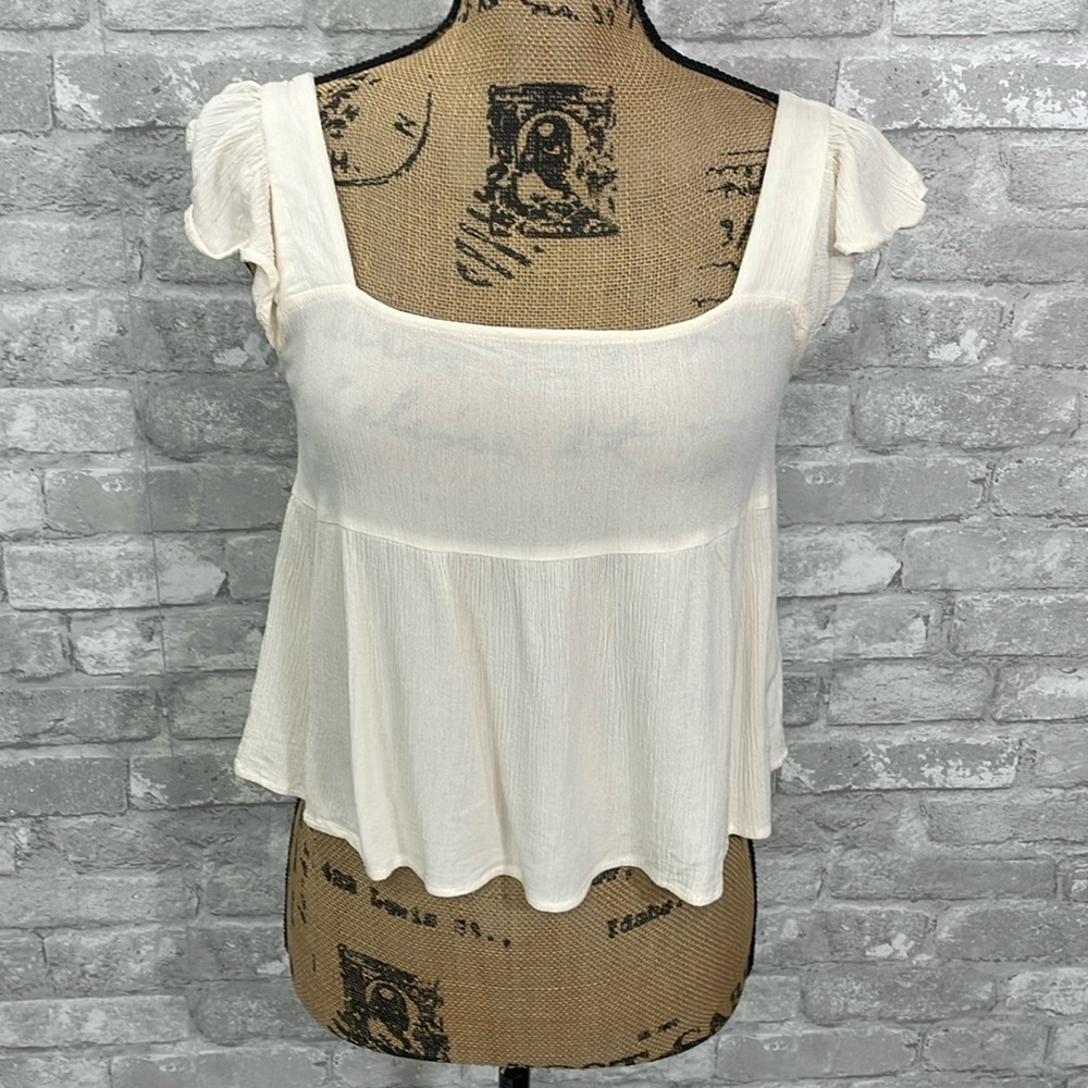 Sadie & Sage Cream Gauzy Cropped Top